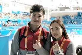 韩国白富美倒追中国冠军，不顾父母反对嫁到中国，如今后悔了吗？图片