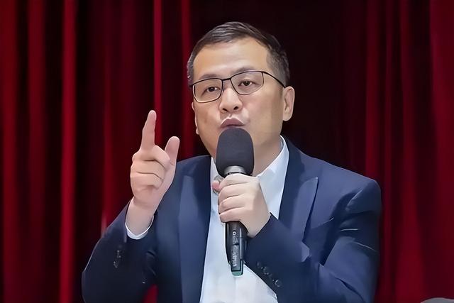 蓝营改选乱成一团，关键时刻，洪秀柱站了出来，态度很明确！