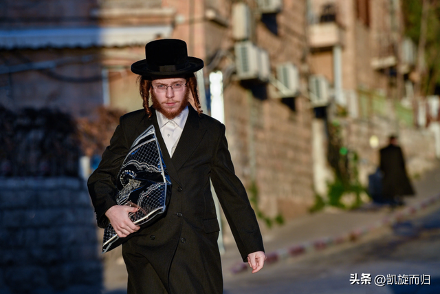 从受难者到争议者！犹太民族为何屡陷，被世界排斥的循环？