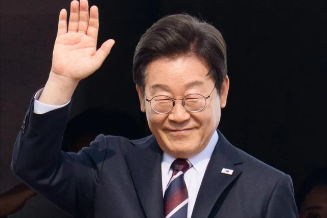 谁也救不了日本！李在明拒绝调解，特朗普：美国已无力威胁中国