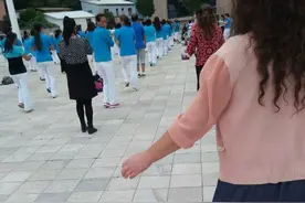 惊爆！娶35岁大龄剩女新婚夜遭遇奇葩经历，我后悔不已，她活该图片