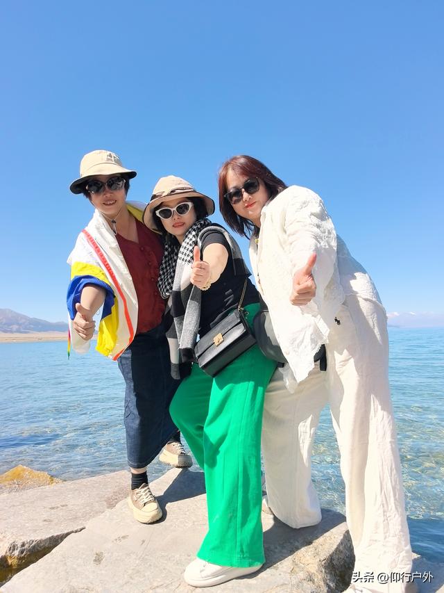大美新疆十天游