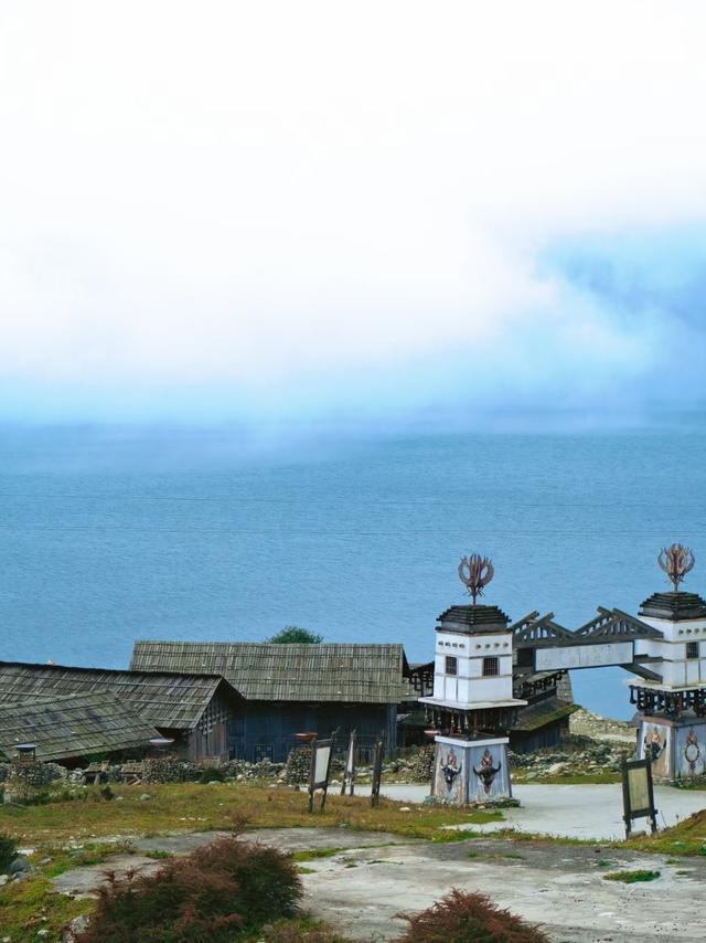 四川的这座小城简直太美了，我游了5大美景，来了根本不想回家。