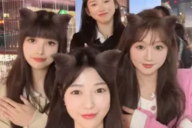吴艳妮一身大牌在太古里被拍后，又晒与美女共舞视频，遭网友恶评“田径邢道荣”，本人回应：做人开心最重要图片