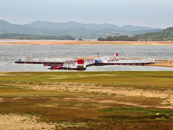 江西旅游：从白鹤湖到上饶集中营行 （图）