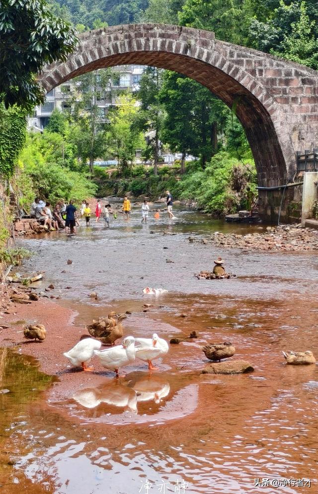 唐蕃古道上的古驿站，水墨山水里的上里镇