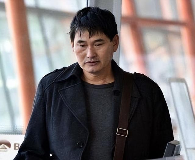 朱小伟做梦也没有想到，离婚四年后，前妻陈亚男还是不愿放过自己