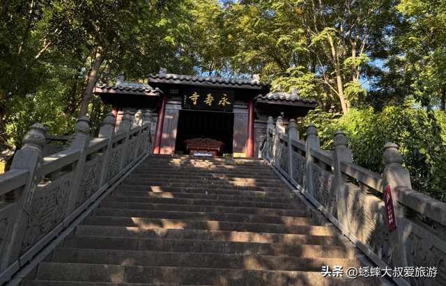 这个浙江“美人景点”着实抢眼，秋日中节目惊艳，可享受古越风情