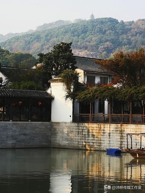 探秘木渎古镇：2500年历史的江南水乡名镇