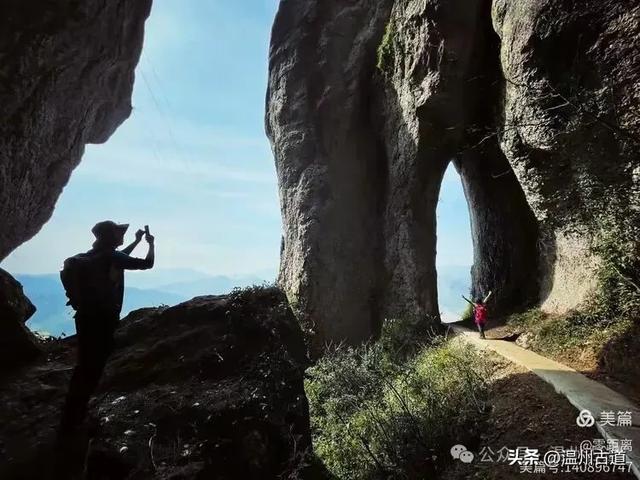 藏于浙江5A景区内有一处“十里铁甲龙”,洞穴众多形态奇特