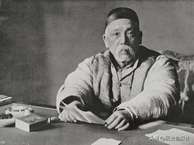 这是袁世凯五姨太的真实样貌，头发稀疏并不貌美，但备受宠爱