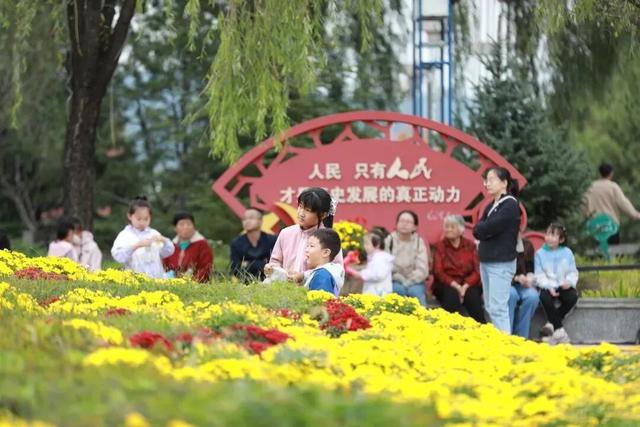 这个国庆，振兴小镇“好热”！