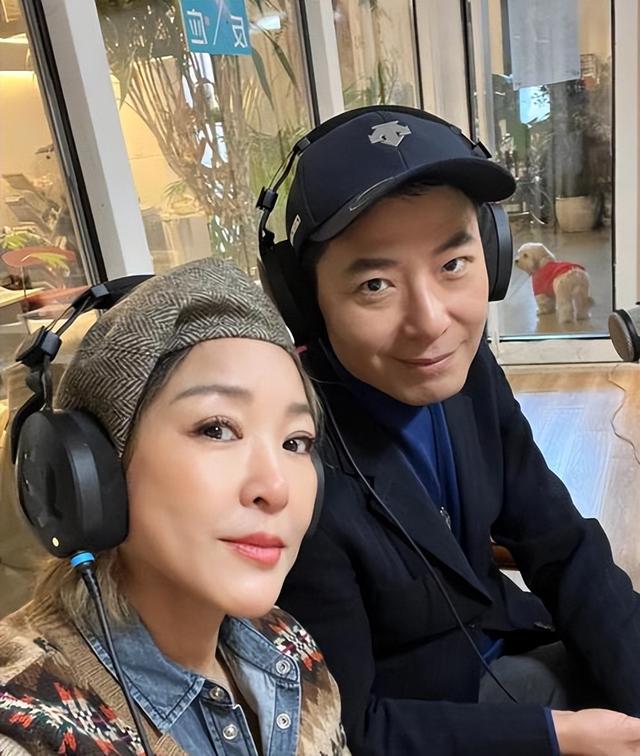 李静嫁人伴郎是戴军	，陪李静走过16载，红颜知己为何成不了恋人