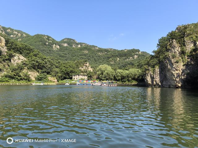 冰峪沟山青水秀不枉此行，景区里零碎收费感觉欠佳