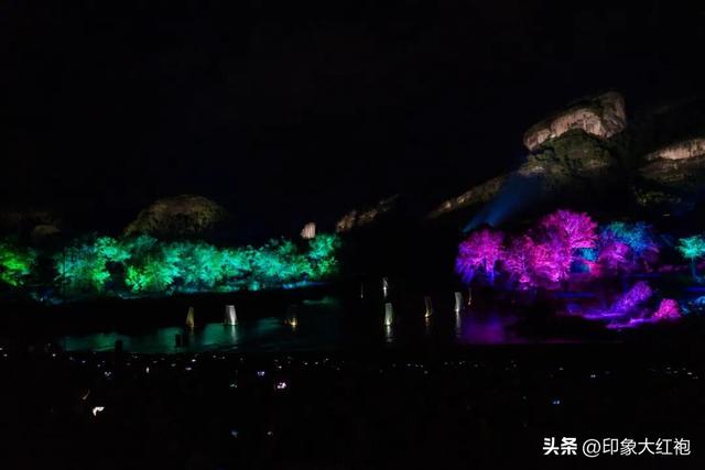 印象大红袍，2025精彩答卷，2026蒸蒸日上！