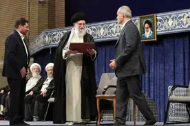 总统换人后的伊朗，风向开始变了，最高领袖终于对西方松口？图片