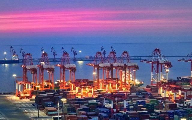 沉默11天后，高市早苗发声，让14亿中国人失望，强迫中方与她见面