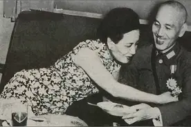 蒋介石有多风流？秘书晚年时讲出真相，宋美龄手段高明斗垮情敌图片