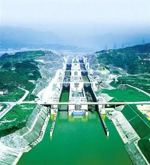 三峡大坝“账本”出炉：运行了20余年，当初2500亿投入回本了吗？
