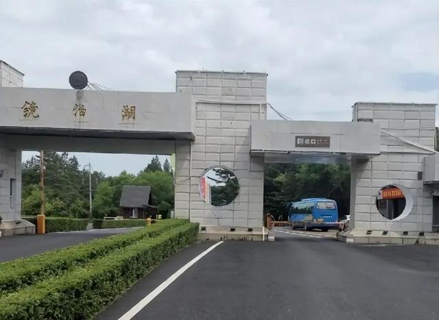 镜泊湖风景区：镶嵌在北国的明珠