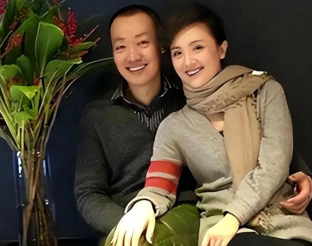 爱妻朱媛媛离世五月后，辛柏青再传来噩讯，原来他仍未走出悲伤