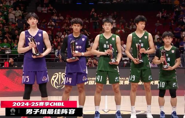 新阿联来了！中国男篮又一17岁2米13新星崛起：留美获8所名校邀约