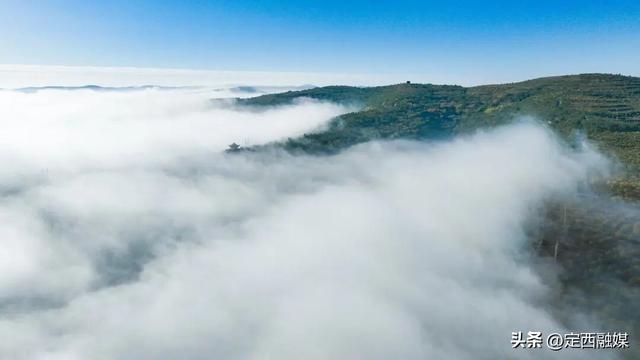图说定西｜“仙境”通渭！秋日晨雾勾勒山河朦胧美