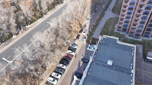 石河子万达商圈交通优化升级显成效