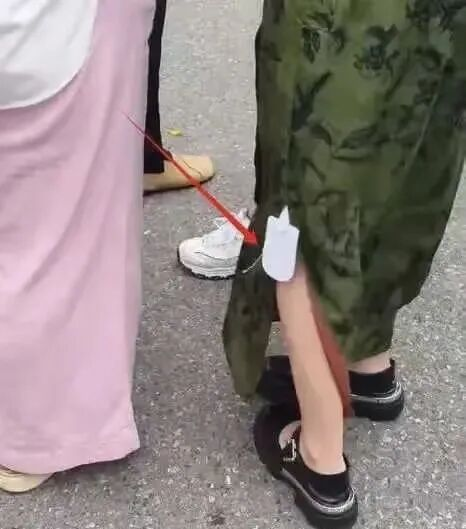 山东富婆225个包裹“白嫖”事件，结局大快人心啊...