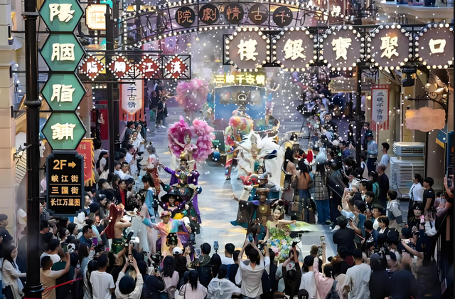 小城“十一”也逆袭，24亿人次涌动！中国城市旅游格局正在洗牌