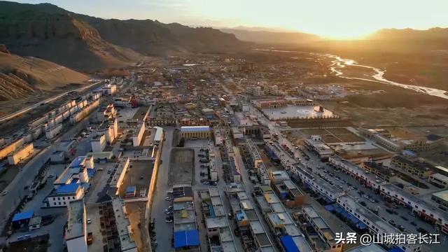 中国人口垫底的县，常住人口不足1万，藏着千年古国与土林奇观