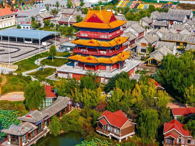 深秋泰安陡山河