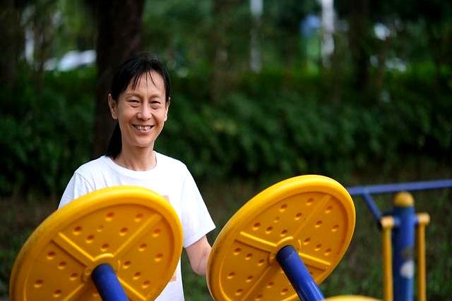 锻炼越多越早死？医生警告：这3种运动。中老年人别再拼命做了！