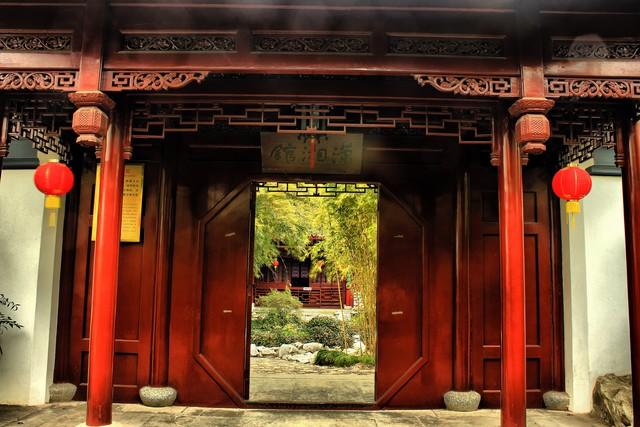 上海深秋封神路线！红叶燃秋+古寺银杏，3条私藏线承包你的诗意