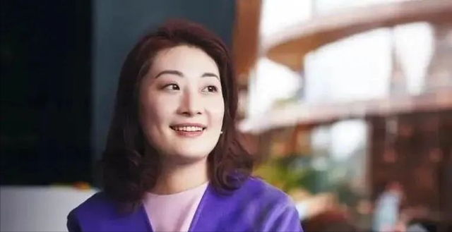 杜建英彻底输了！宗馥莉正面“回击”，仅3句话，撕碎她的真面目
