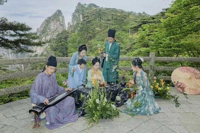 云海为幕 松涛为号——2025黄山旅游夏季山林度假生活季焕新启幕