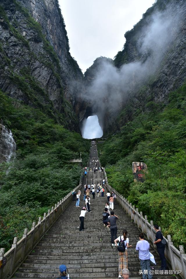 世界奇观--天门洞