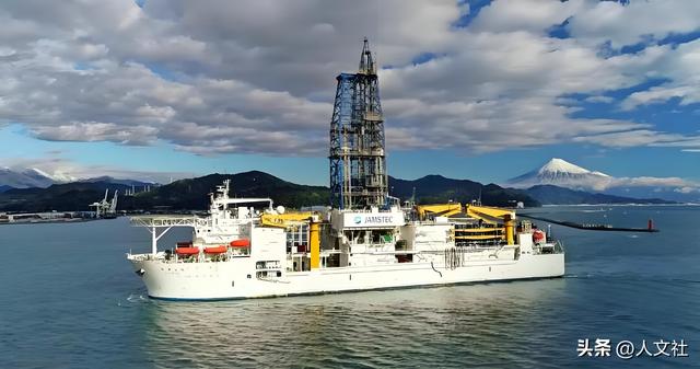 大结局要来？高市开始交代后事	，辞职条件曝光，中国73岁老将出山