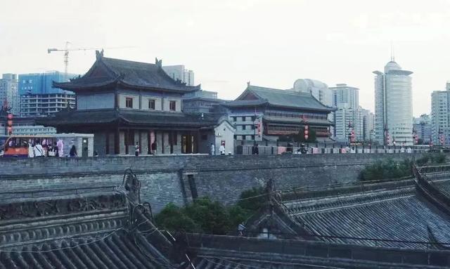 灞桥折柳、曲江流饮，这些路名藏着唐诗密码……