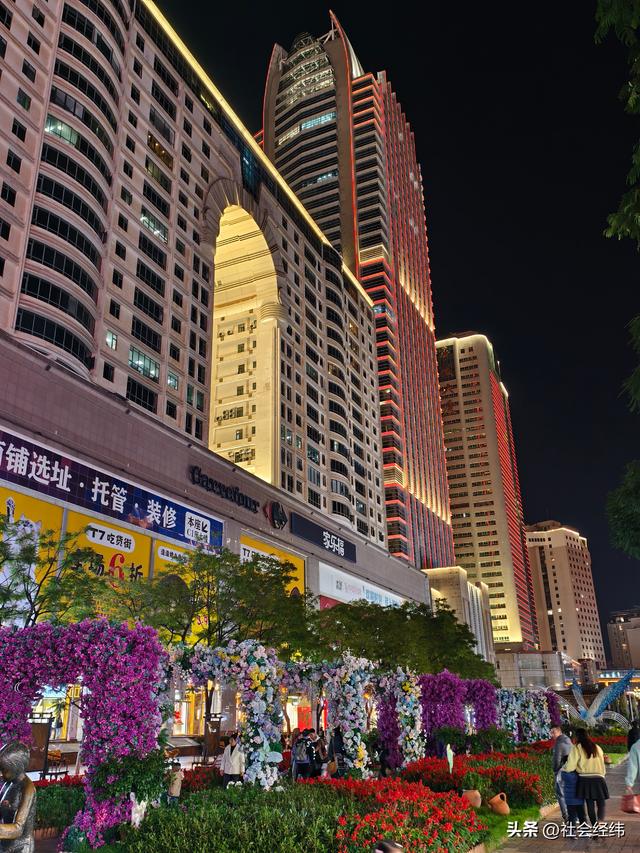 春城夜宴！昆明南屏街 —— 逛吃赏景的全国示范步行街