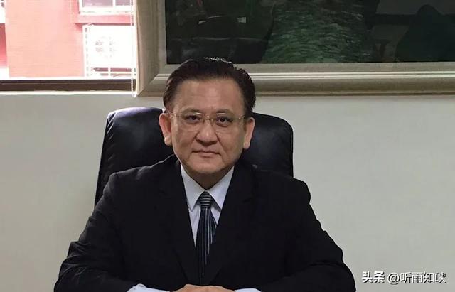 蓝营变天,又有人宣布角逐!郑丽文这回尴尬了,老干新枝之争开始