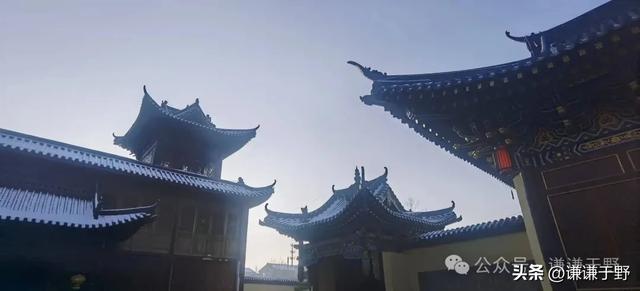 家门口一次随意的散步，竟然发现四件宝物