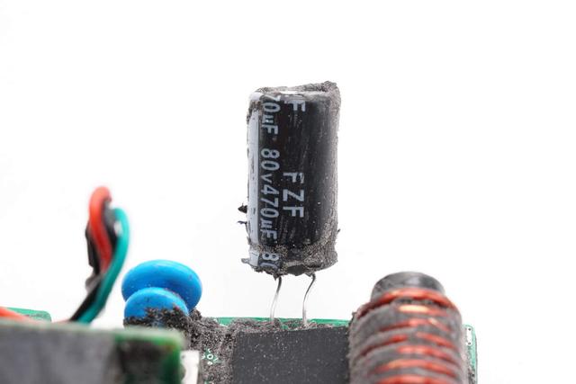 非大型切割机搞不定这大块头！九号1080W ebike新国标充电器拆解