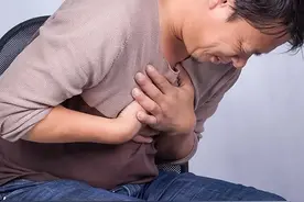 肺栓塞总是毫无征兆？遇到突发的症状，记住这几种自救技巧图片