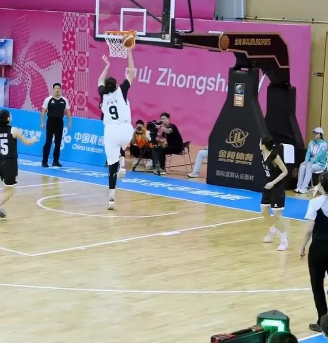 就在刚刚，11月9日下午，中国女篮传来韩旭、刘禹彤、张子宇消息