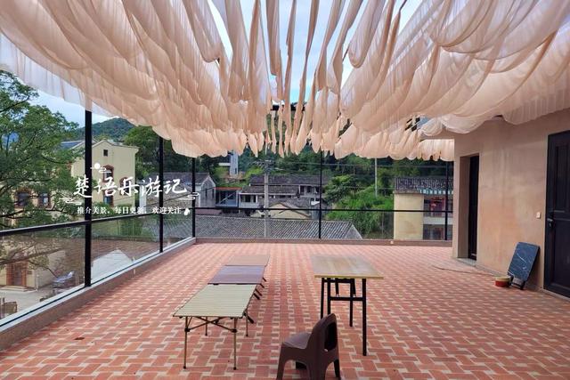 真的好美！宁波宁海这个山村被群山环绕，禅寺竟成露营及休闲胜地