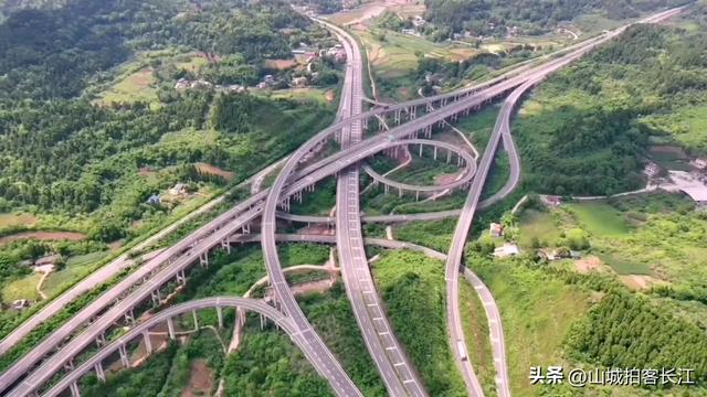 四川容易忽略的宝藏地级市,面积倒数第二,新高铁一通将成为顶流