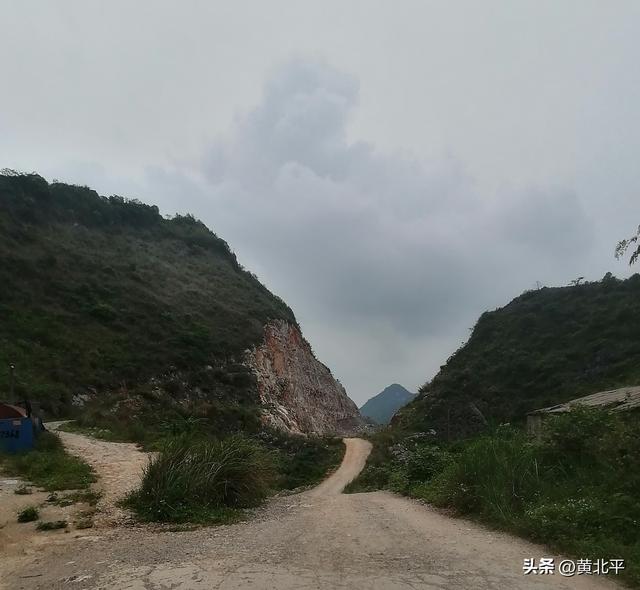 广西崇左市大新县深山里废弃的石雕群，拥有文保潜力为何没人搭理