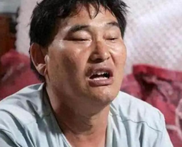 大衣哥跳楼身亡、赵本山灵堂	、宋佳知三当三，造谣的越来越离谱了