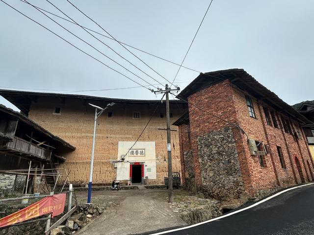 福建南靖土楼——南欧村土楼群